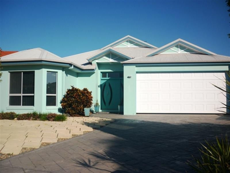 34 Cayman Crescent, Ormiston QLD 4160