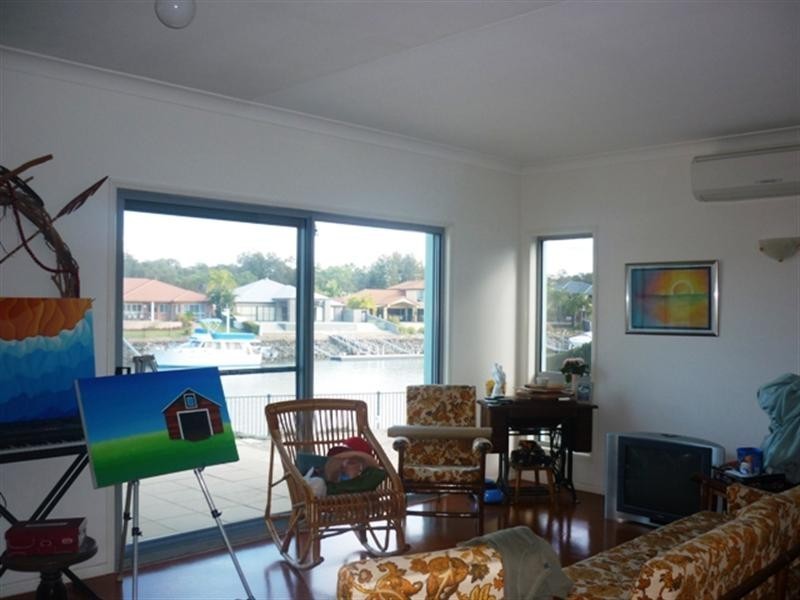 34 Cayman Crescent, Ormiston QLD 4160