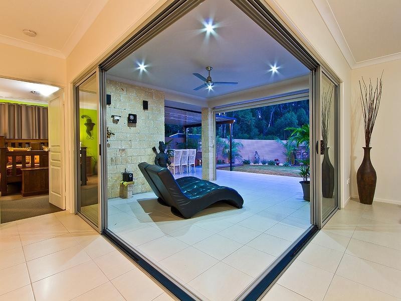 3 Kelby Close, Redland Bay QLD 4165