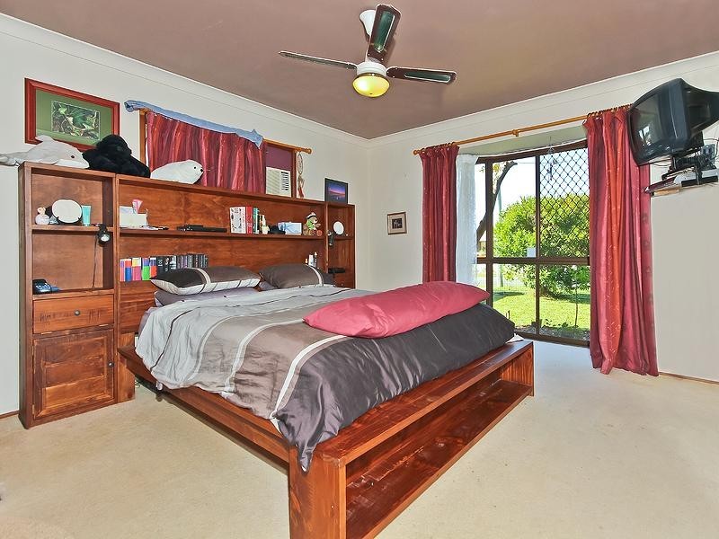 9 Wattle Street, Victoria Point QLD 4165