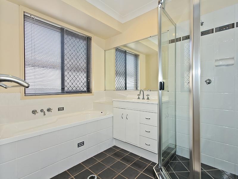 3 Cole Street, Redland Bay QLD 4165