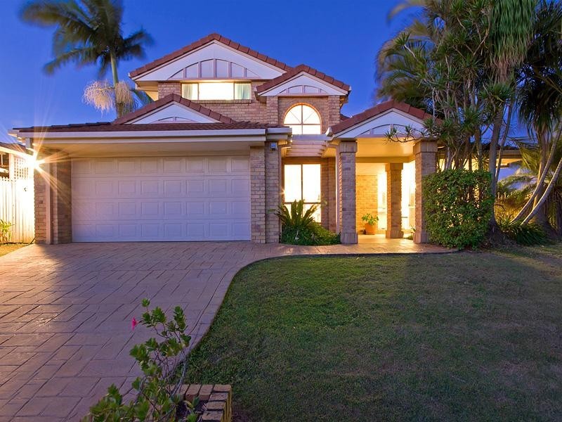 5 Beachside Court, Victoria Point QLD 4165