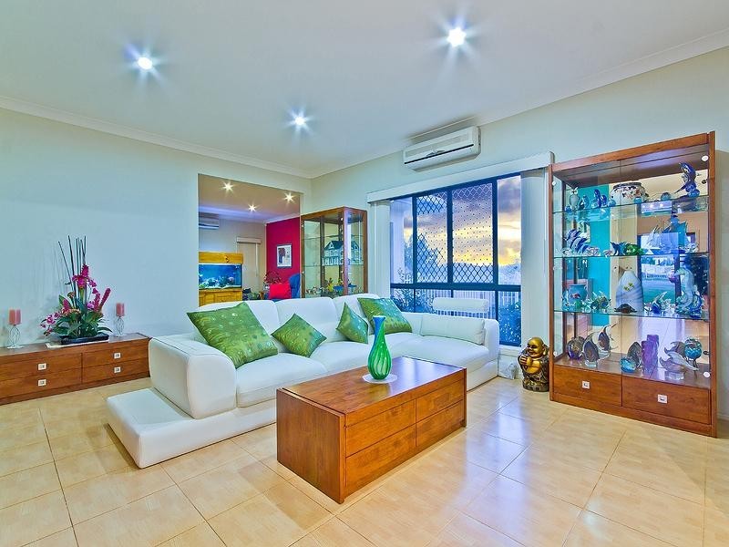 9 Orpheus Place, Redland Bay QLD 4165