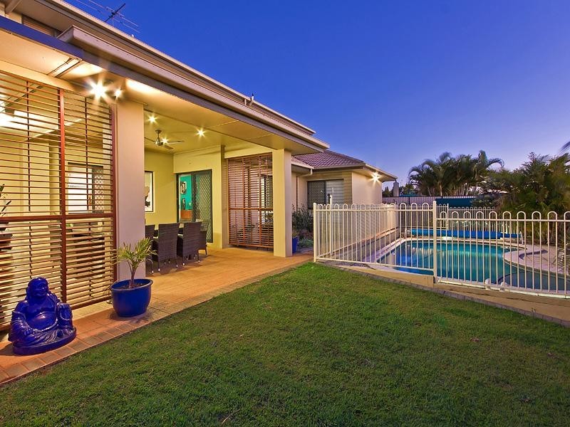 9 Orpheus Place, Redland Bay QLD 4165