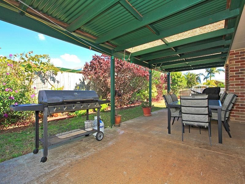 4 Minetta Street, Victoria Point QLD 4165