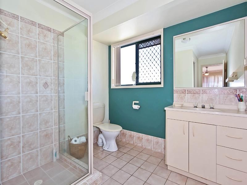4 Minetta Street, Victoria Point QLD 4165