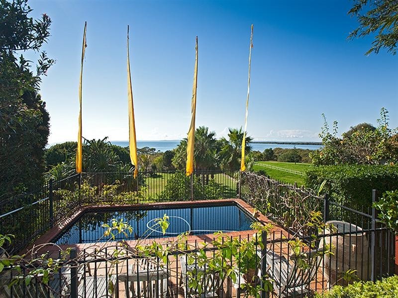 207 Main Road, Wellington Point QLD 4160