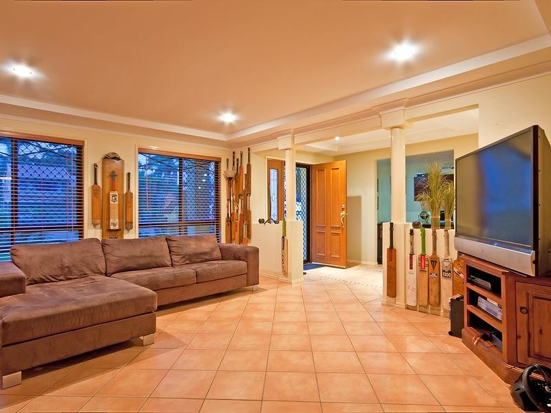 34 Torquay Road, Redland Bay QLD 4165