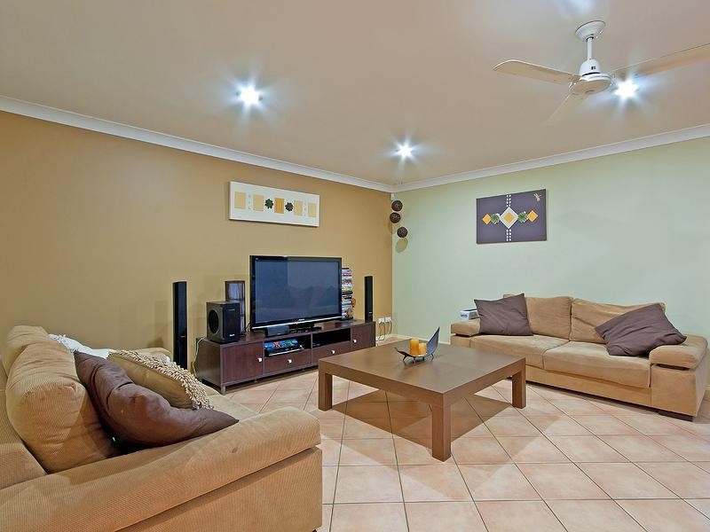 34 Torquay Road, Redland Bay QLD 4165