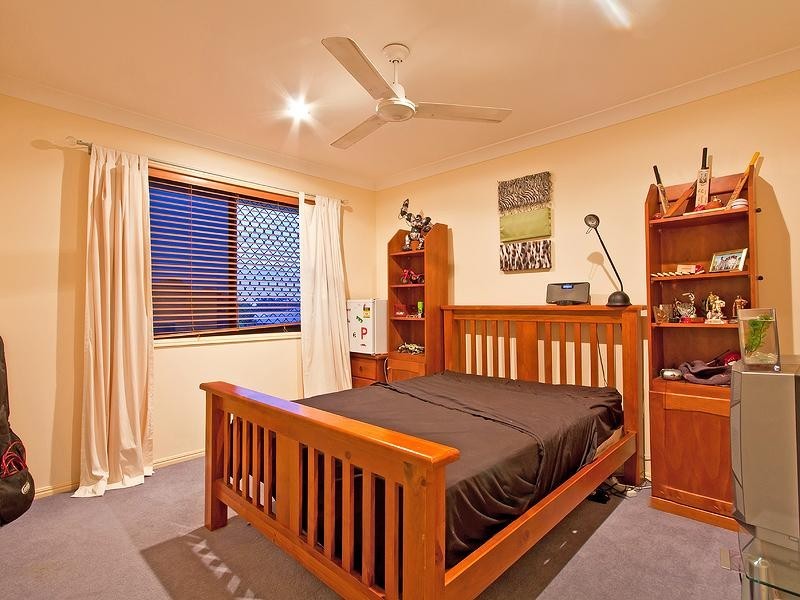 34 Torquay Road, Redland Bay QLD 4165