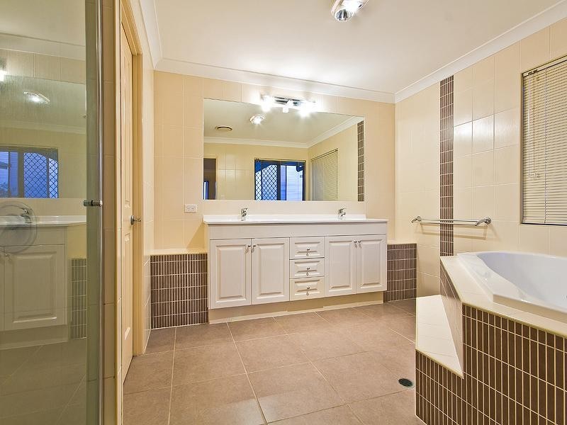 21 Beddoe Street, Thornlands QLD 4164