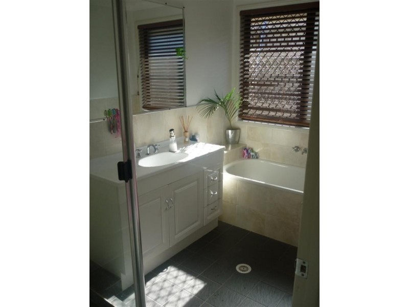 12 Lind Street, Thornlands QLD 4164