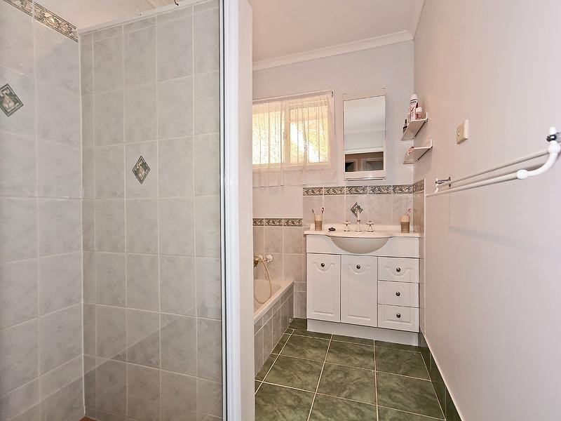 15 Acacia Street, Thornlands QLD 4164