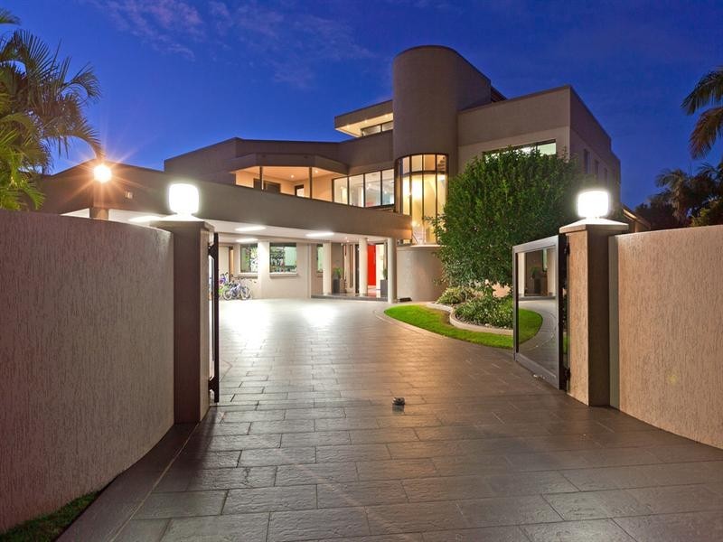 8 Sommersea Drive, Raby Bay QLD 4163