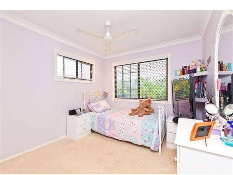 15 Sturt Street, Cleveland QLD 4163