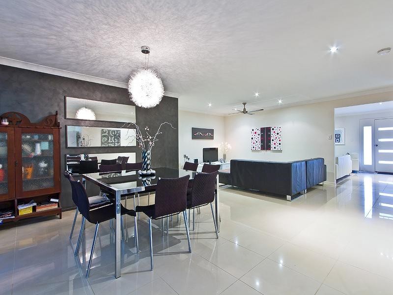 51 Sunningdale Drive, Redland Bay QLD 4165