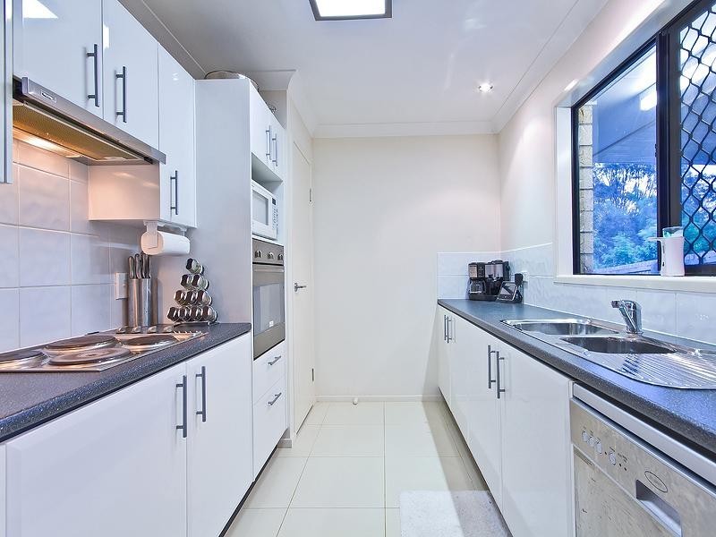 51 Sunningdale Drive, Redland Bay QLD 4165