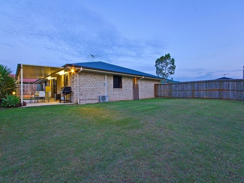 51 Sunningdale Drive, Redland Bay QLD 4165
