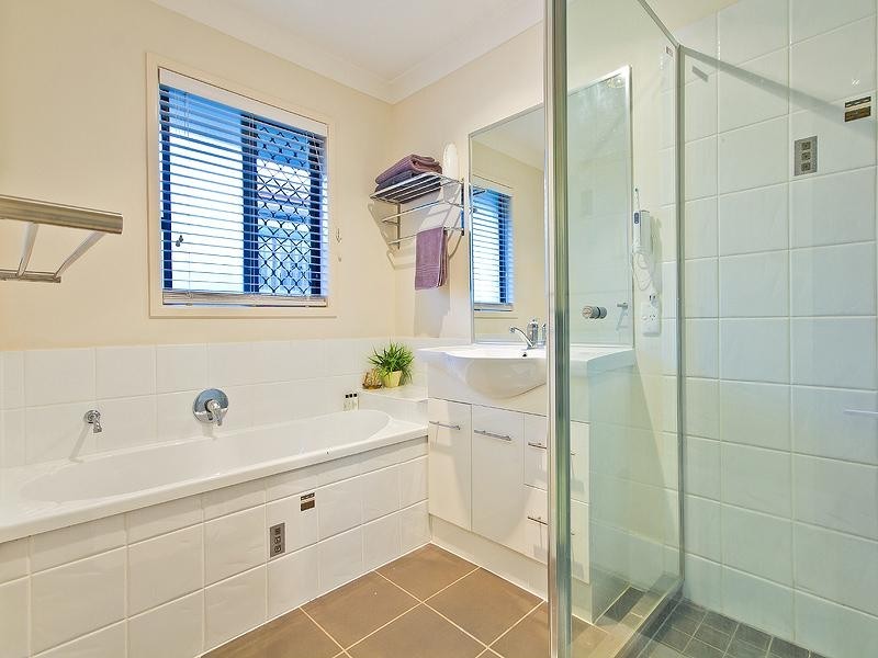 51 Sunningdale Drive, Redland Bay QLD 4165