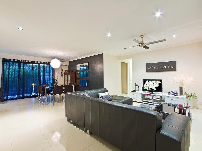 51 Sunningdale Drive, Redland Bay QLD 4165