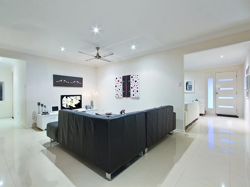 51 Sunningdale Drive, Redland Bay QLD 4165