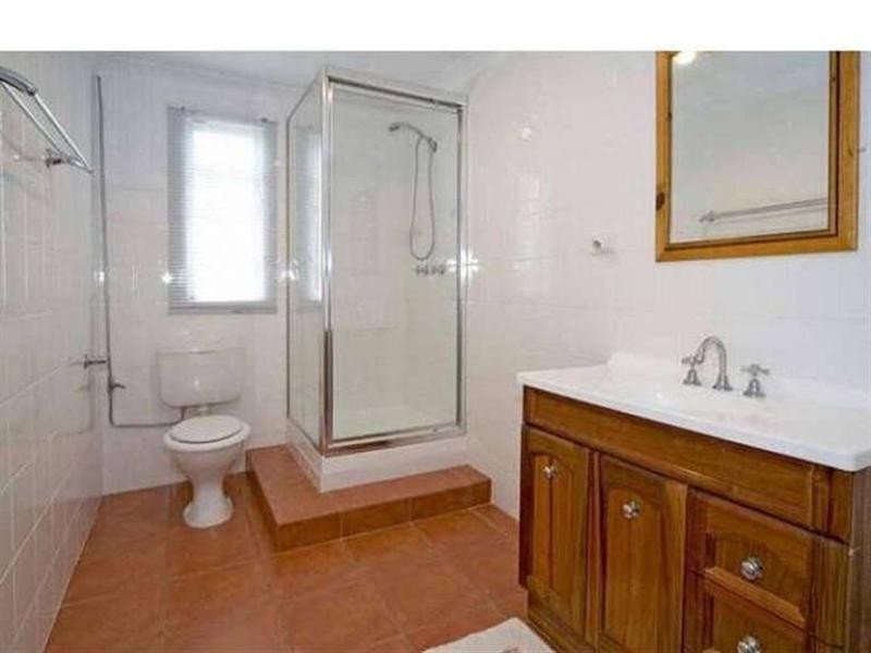 81 Pear Street, Greenslopes QLD 4120