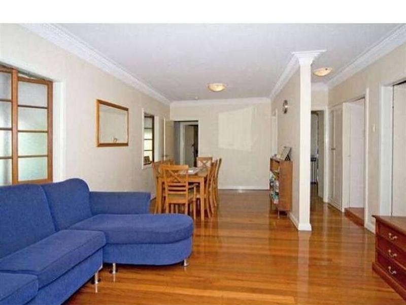 81 Pear Street, Greenslopes QLD 4120