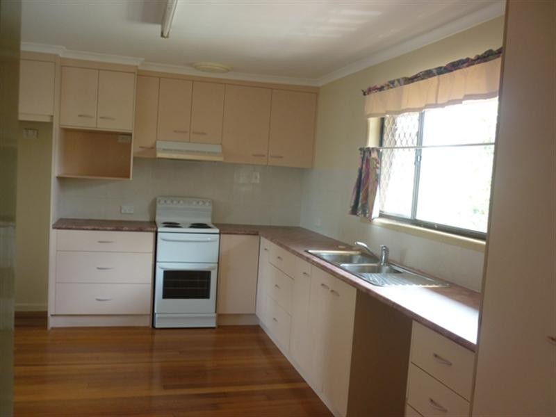 124 Russell Street, Cleveland QLD 4163