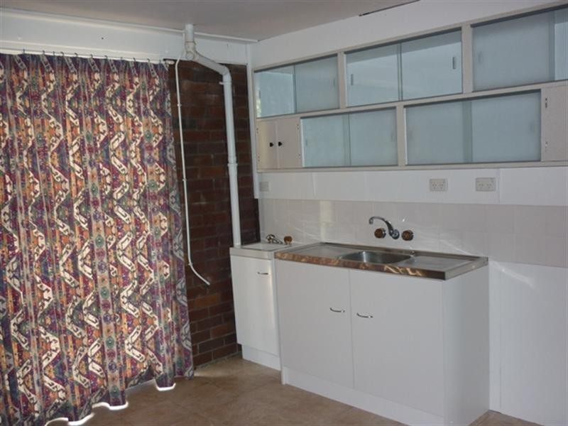 124 Russell Street, Cleveland QLD 4163