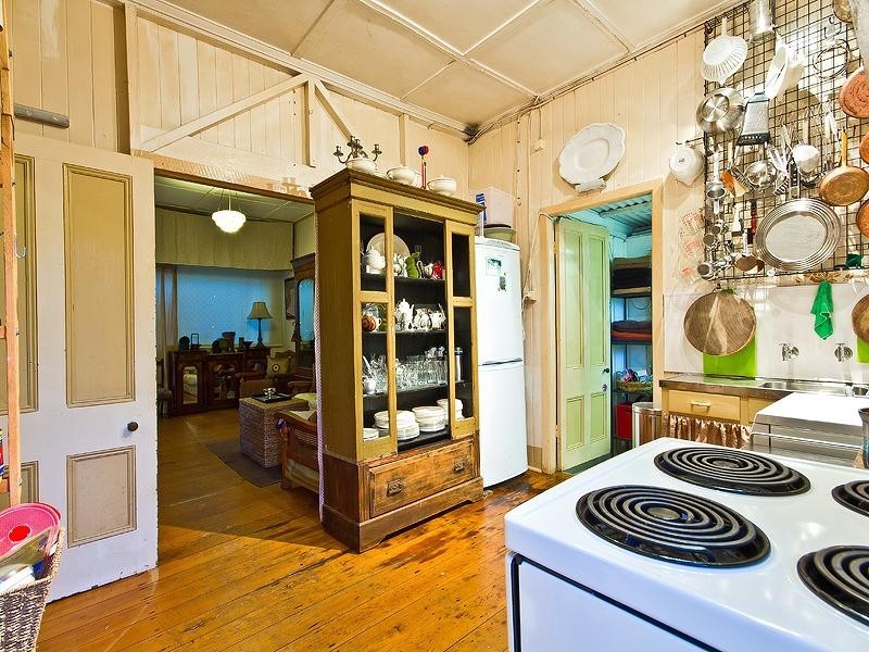 1 Shore Street East, Cleveland QLD 4163