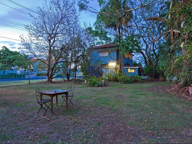 1 Shore Street East, Cleveland QLD 4163