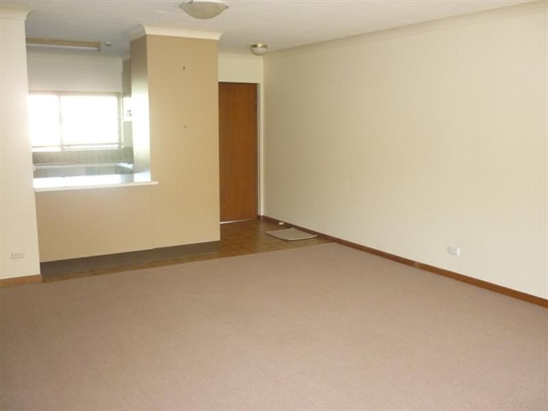 2/11 Wharf Street, Cleveland QLD 4163