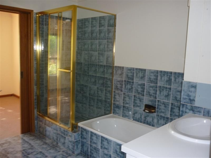 2/11 Wharf Street, Cleveland QLD 4163