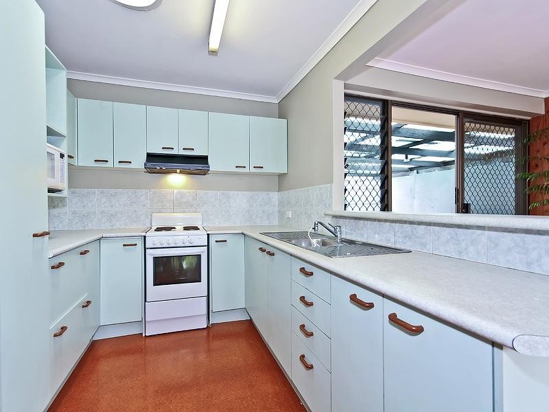 1 Lindon Street, Birkdale QLD 4159