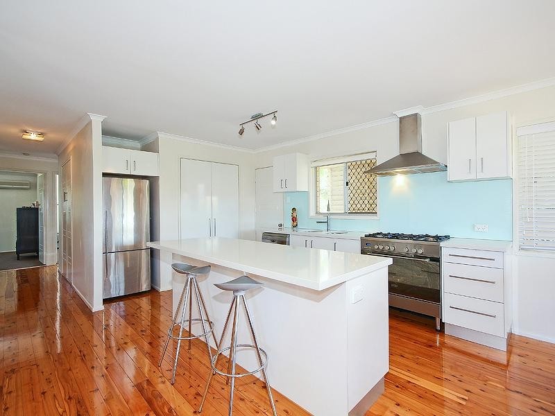 15 Allen Street, Victoria Point QLD 4165