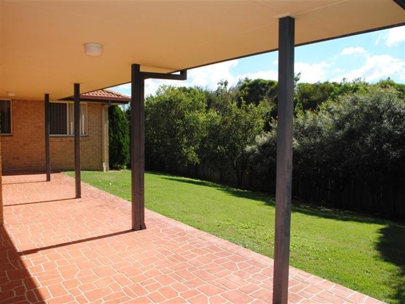 18 Sailfish Avenue, Birkdale QLD 4159