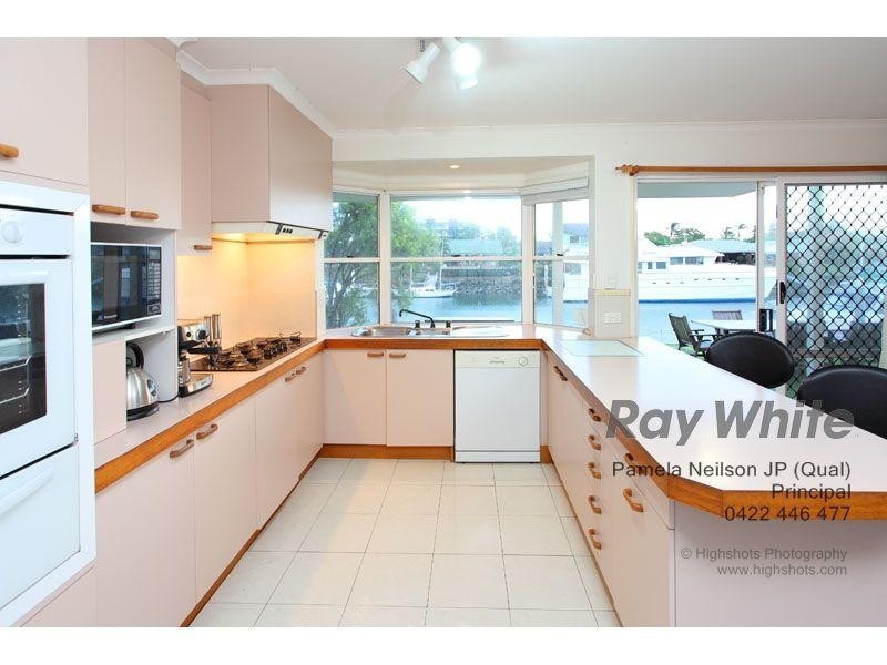21 Compass Court, Raby Bay QLD 4163