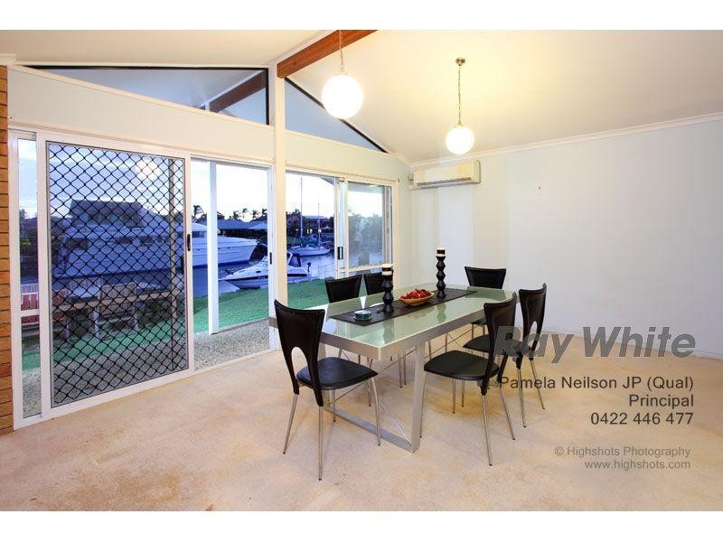 21 Compass Court, Raby Bay QLD 4163