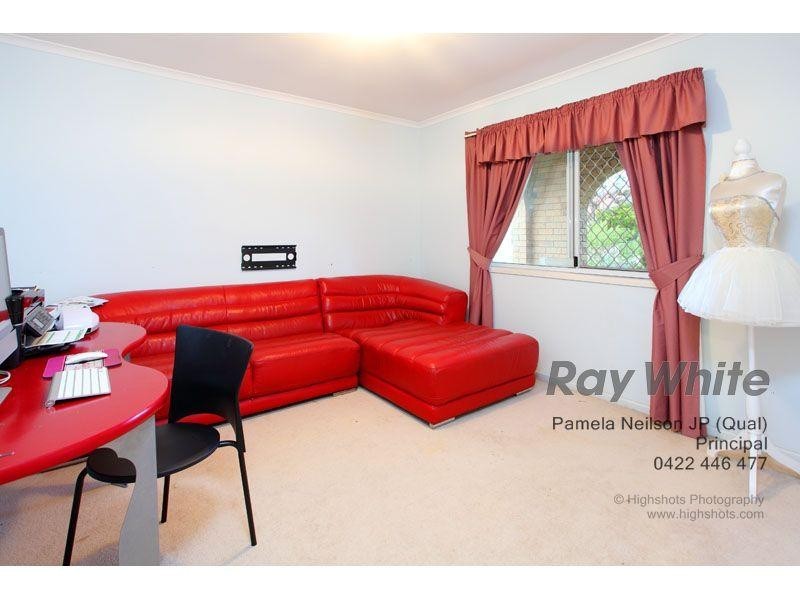 21 Compass Court, Raby Bay QLD 4163