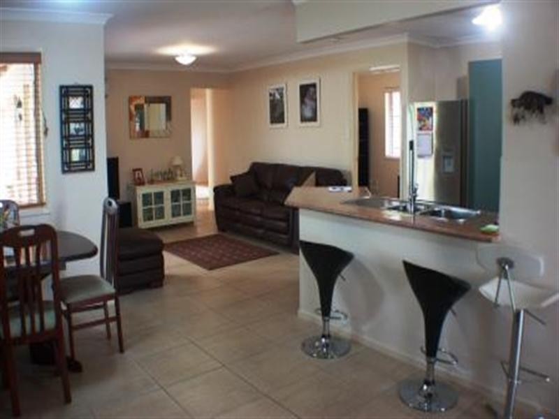 12 Lucy Court, Ormiston QLD 4160