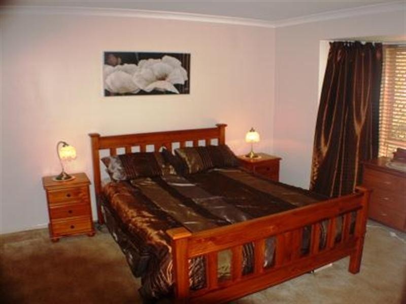 12 Lucy Court, Ormiston QLD 4160