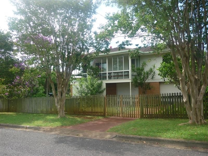 4 Aleon Crescent, Ormiston QLD 4160