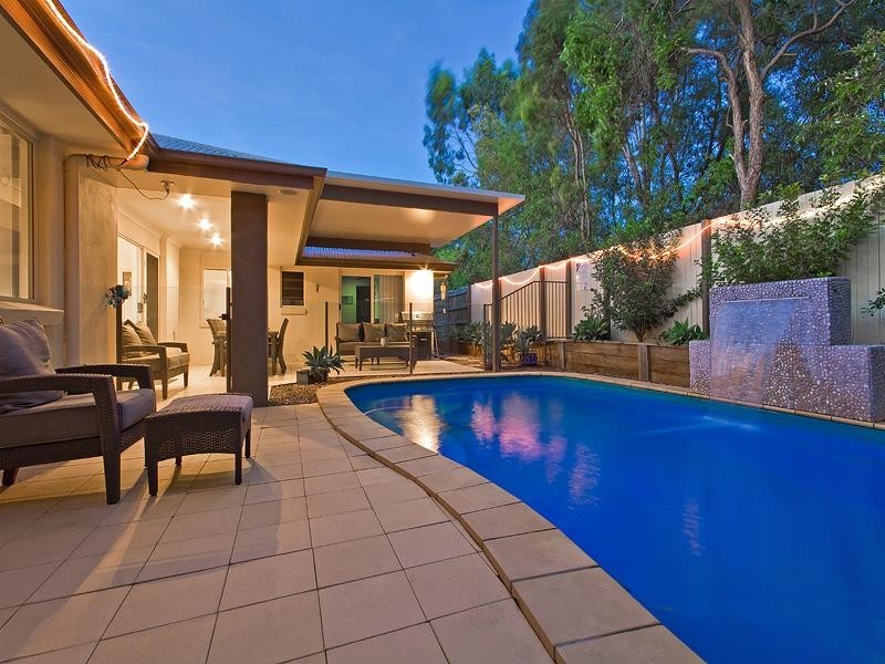 8 Casey Close, Ormiston QLD 4160