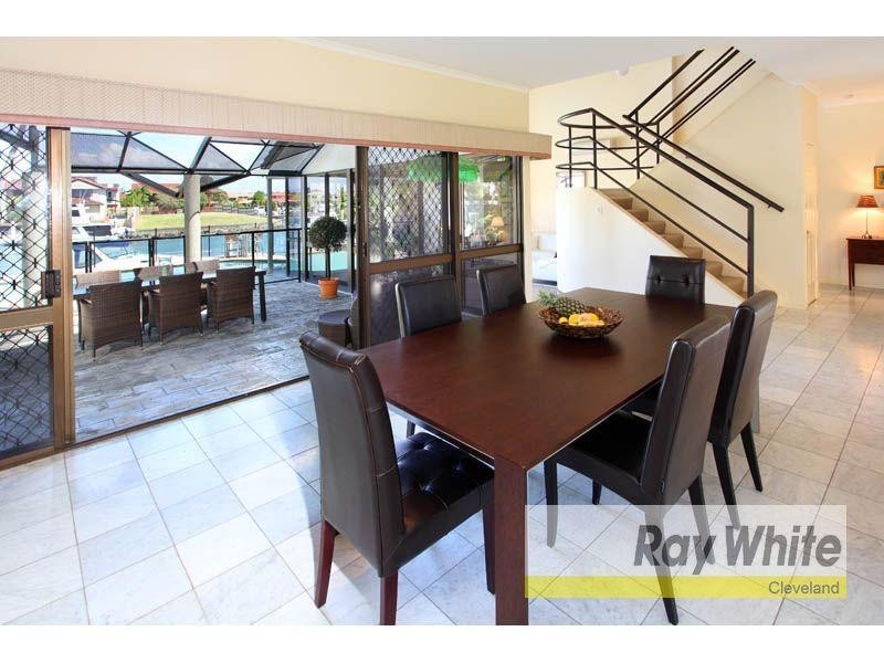 33 Anchorage Drive, Raby Bay QLD 4163