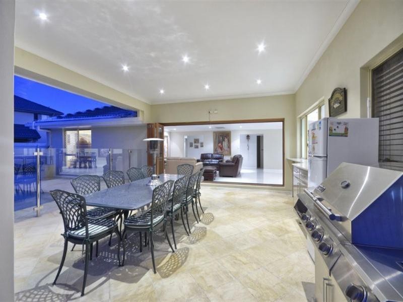 10 Nautilus Drive, Ormiston QLD 4160