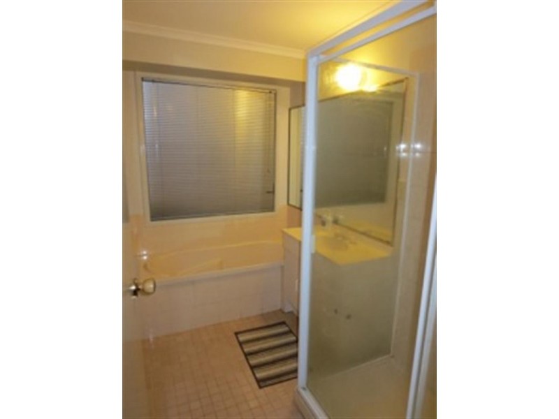 102 Montgomery Street, Wellington Point QLD 4160