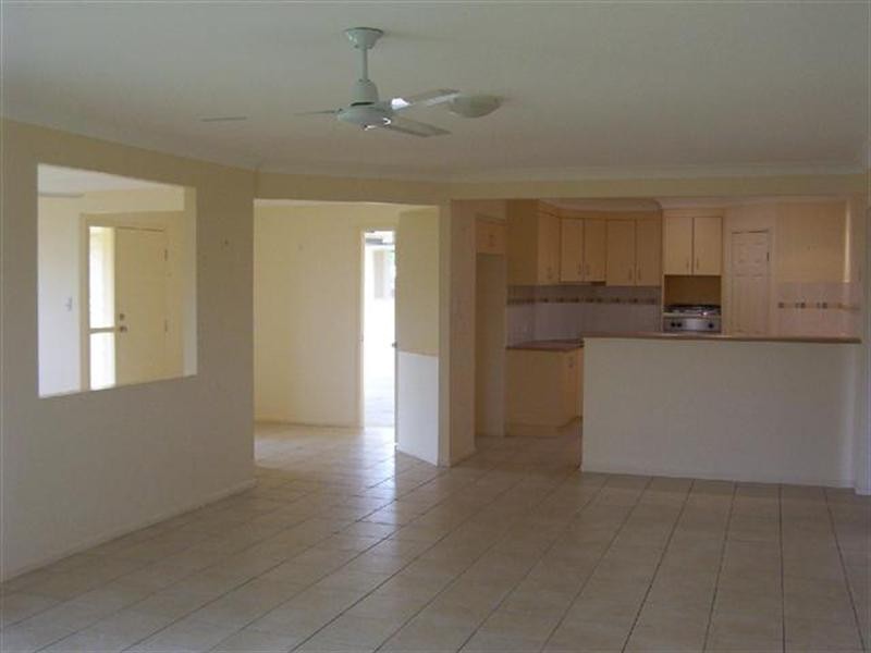 1 McNab Close, Wellington Point QLD 4160