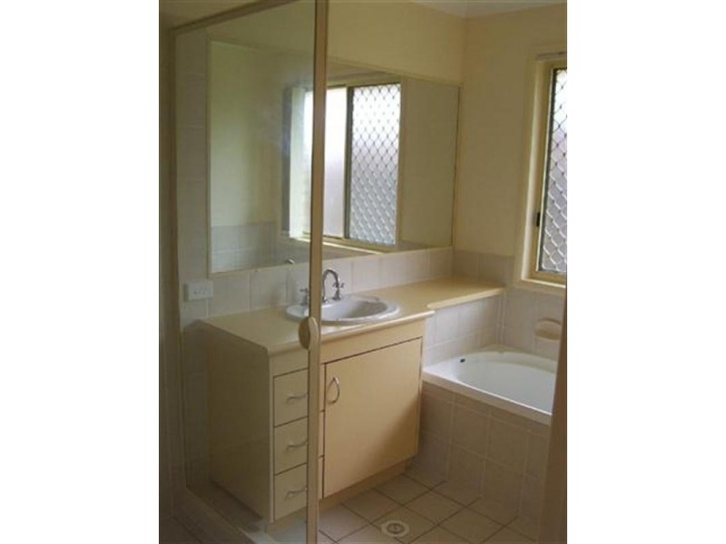 1 McNab Close, Wellington Point QLD 4160