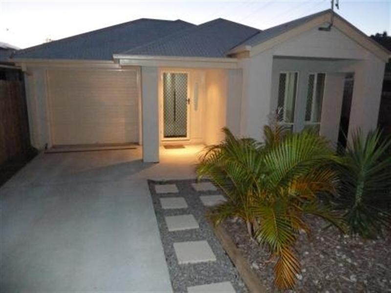 182 Barrack Road, Cannon Hill QLD 4170