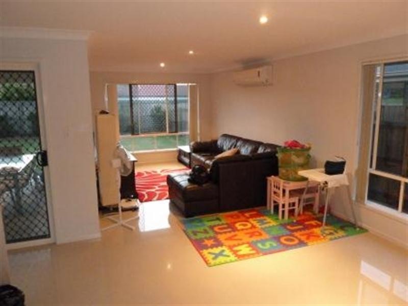 182 Barrack Road, Cannon Hill QLD 4170